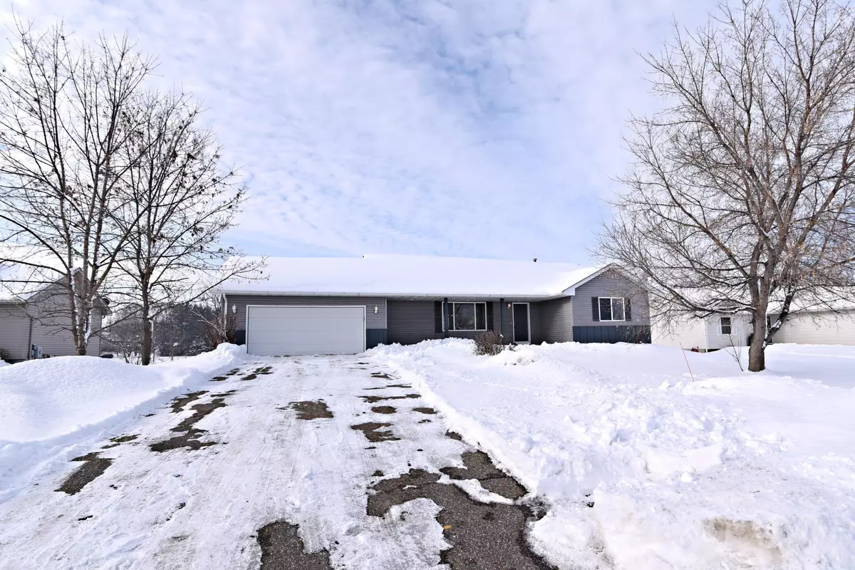 Roberts, WI 54023,609 Hillcrest DR