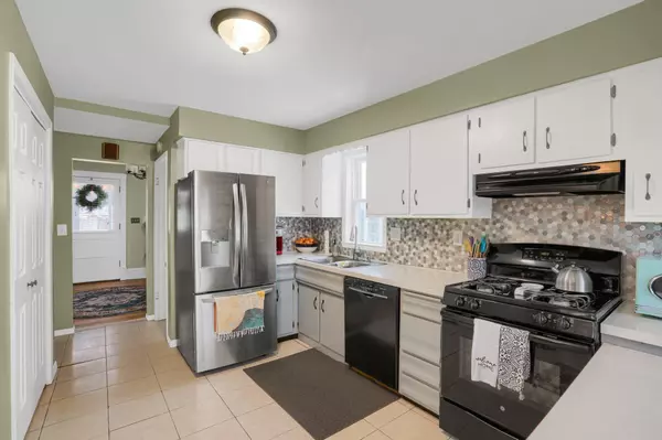 Saint Paul, MN 55104,2075 Temple CT