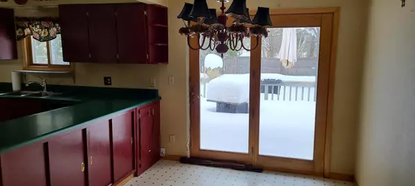 International Falls, MN 56649,1317 Beyer DR