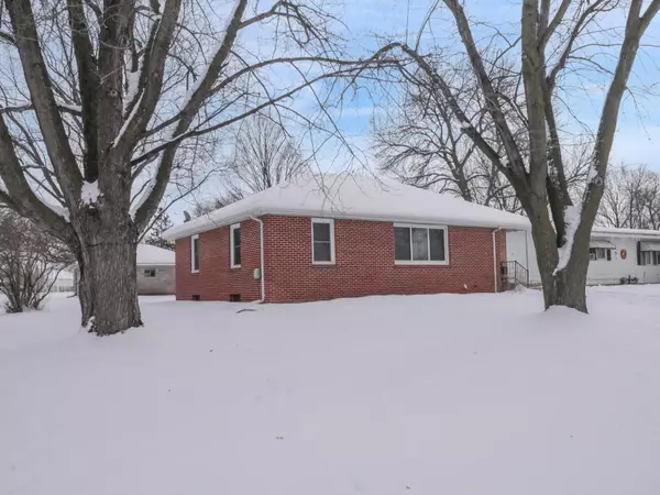 Mankato, MN 56001,1529 5th AVE