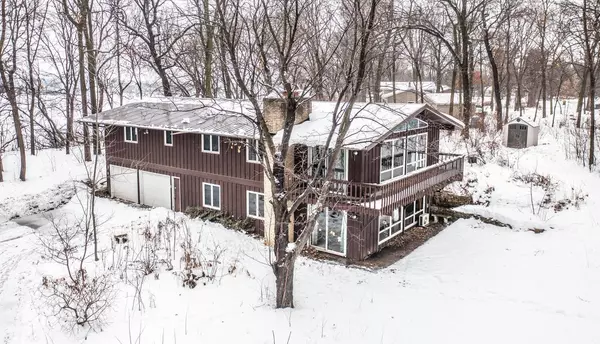 10684 First Timberlane DR, Northfield, MN 55057