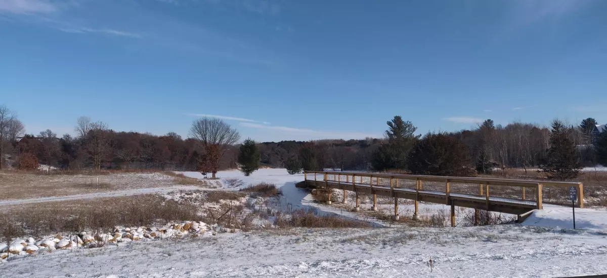 Hudson, WI 54016,1006 Moon Glow RD