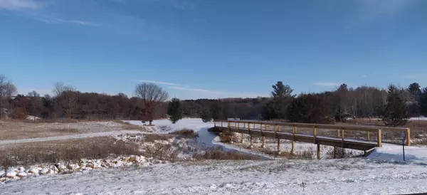 1006 Moon Glow RD,  Hudson,  WI 54016