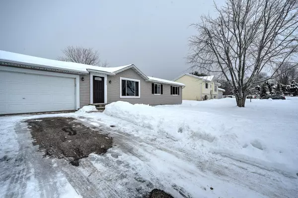 Star Prairie Twp, WI 54026,303 Marc ST