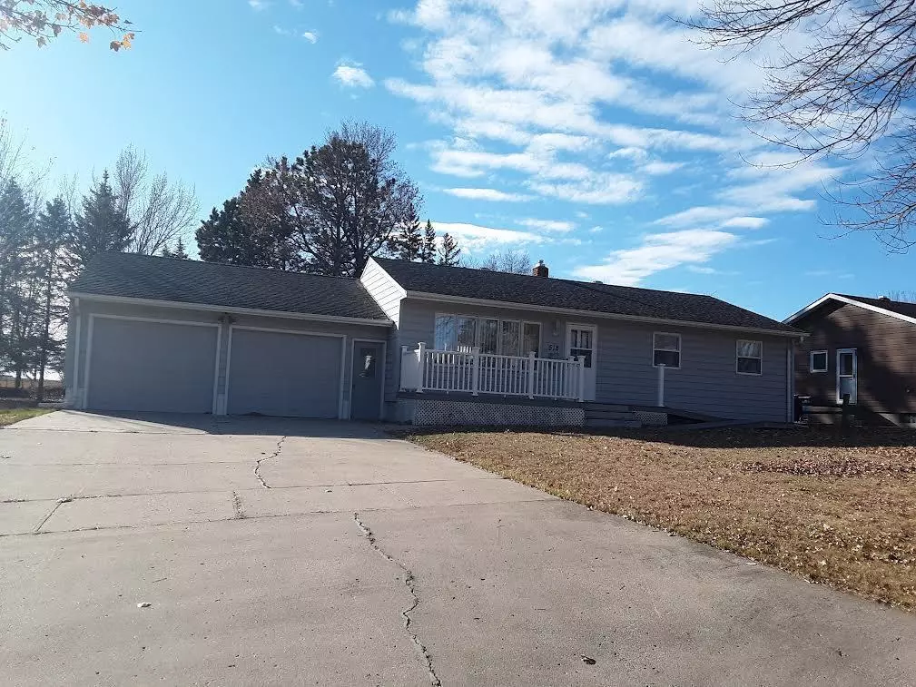 Fergus Falls Twp, MN 56537,518 E Saint Charles AVE