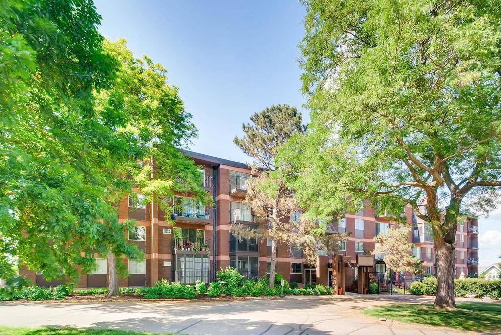 334 Cherokee AVE #205, Saint Paul, MN 55107