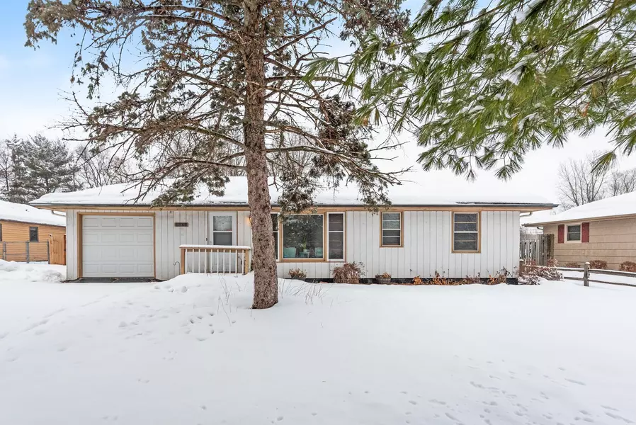 635 Hiawatha AVE, Vadnais Heights, MN 55127