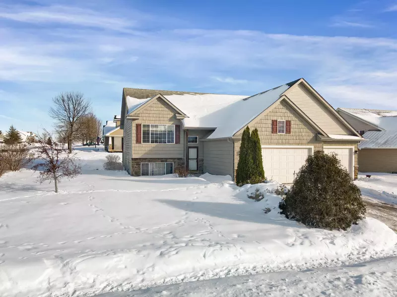 1204 5th ST SW, Delano, MN 55328