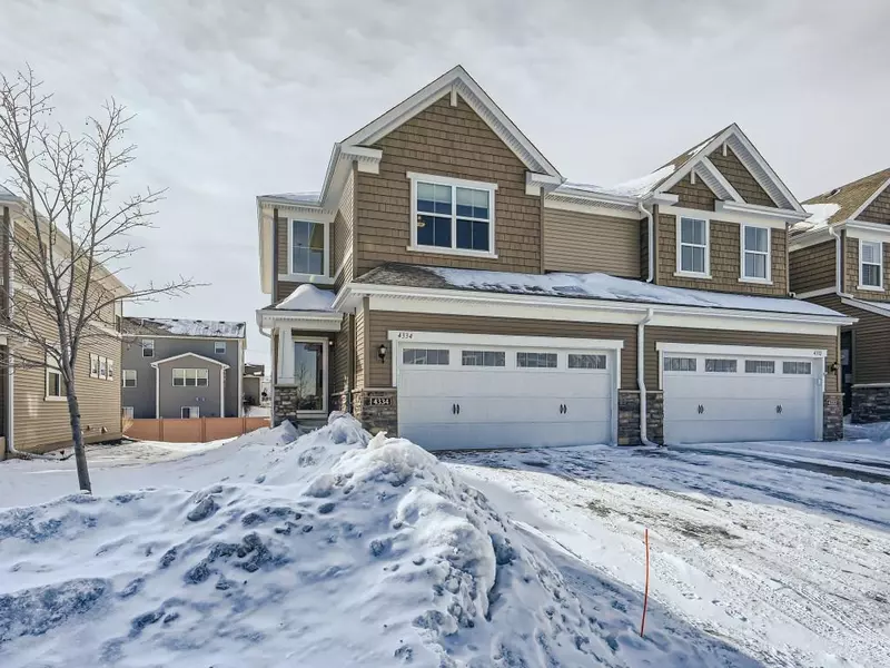 4334 Corn Silk LN, Woodbury, MN 55129