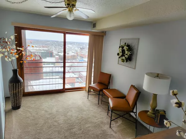 Saint Paul, MN 55101,66 9th ST E #2308