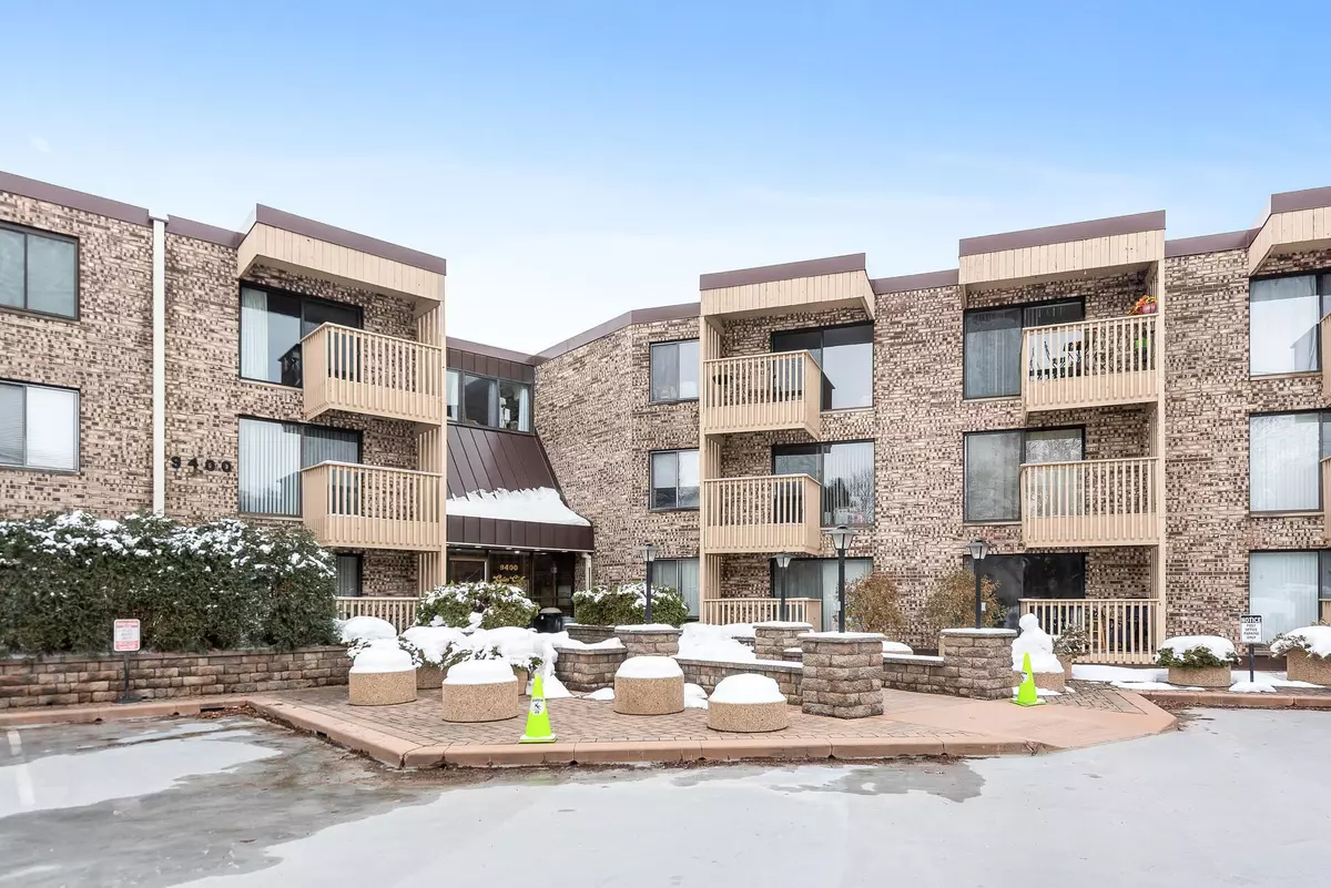 Bloomington, MN 55425,9400 Old Cedar AVE S #217