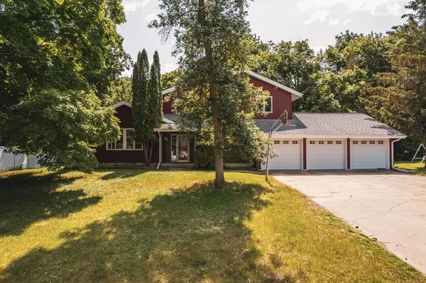 Detroit Lakes, MN 56501,1086 Villa LN