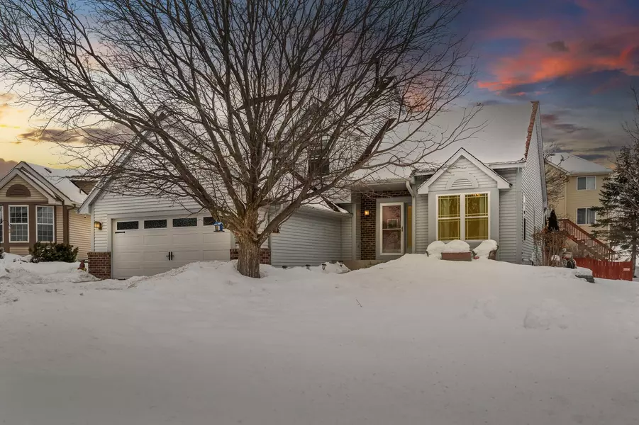 8477 Bryce CT, Inver Grove Heights, MN 55076