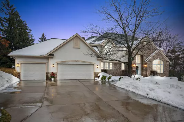 606 Sutcliff CIR, Mendota Heights, MN 55118