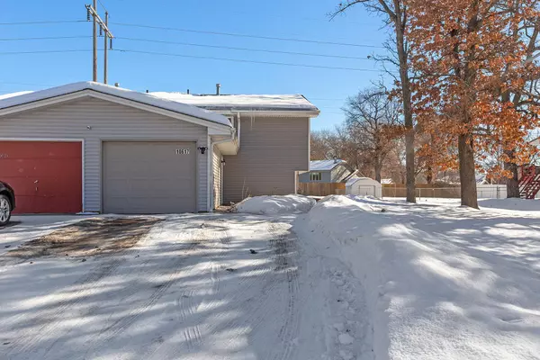 Coon Rapids, MN 55433,10617 Grouse ST NW