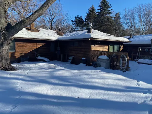 Roseville, MN 55113,2057 Dale ST N