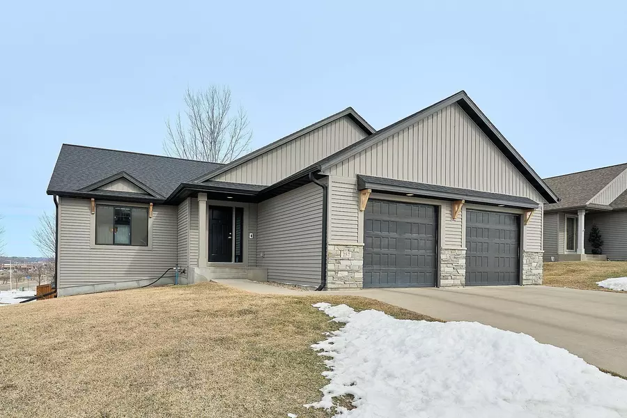 257 Forest Knoll PL SE, Rochester, MN 55904