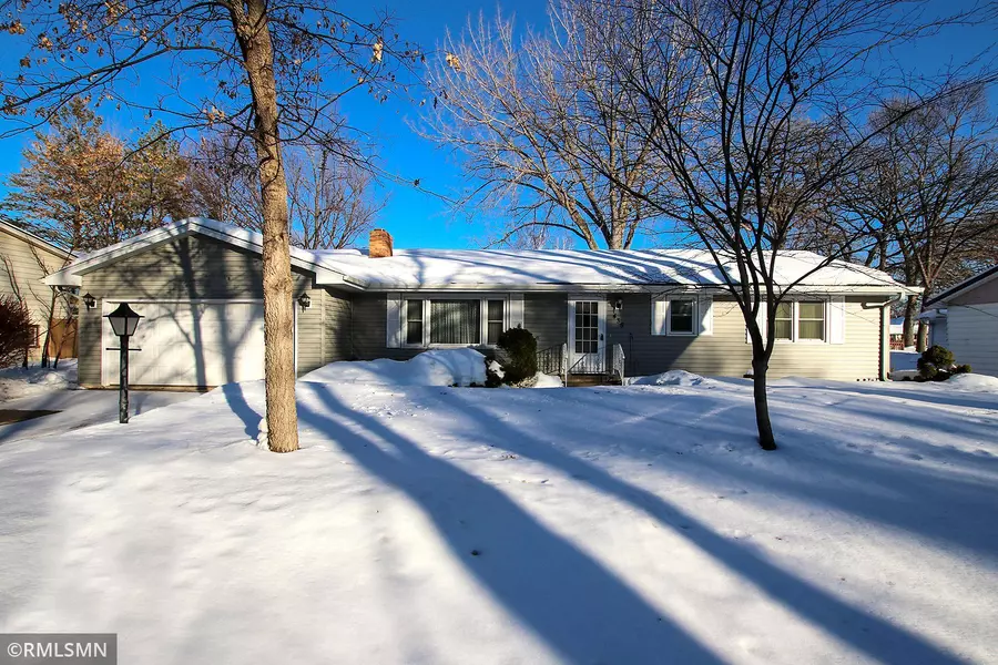 435 Kay ST SW, Hutchinson, MN 55350