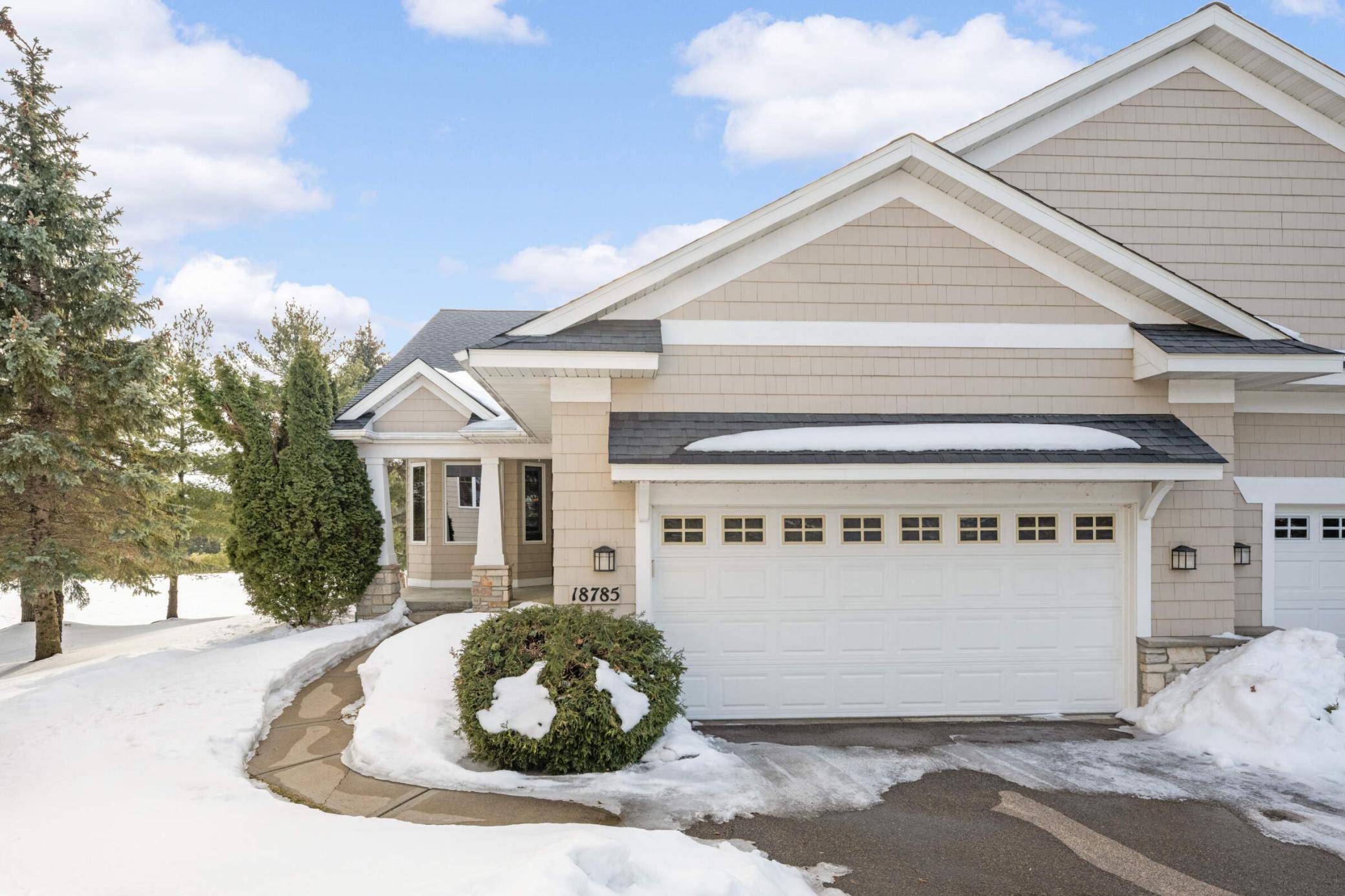 18785 Pines WAY, Eden Prairie, MN 55347