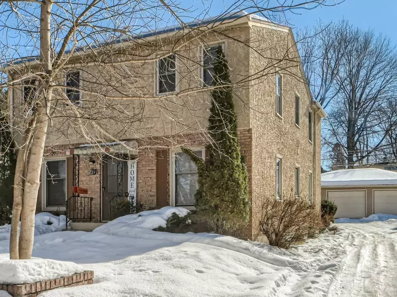 734 Idaho AVE E, Saint Paul, MN 55106