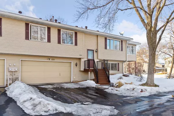 8321 Thomas CT N,  Brooklyn Park,  MN 55444