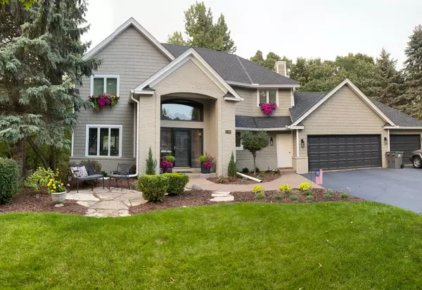 11380 Wild Heron PT, Eden Prairie, MN 55347