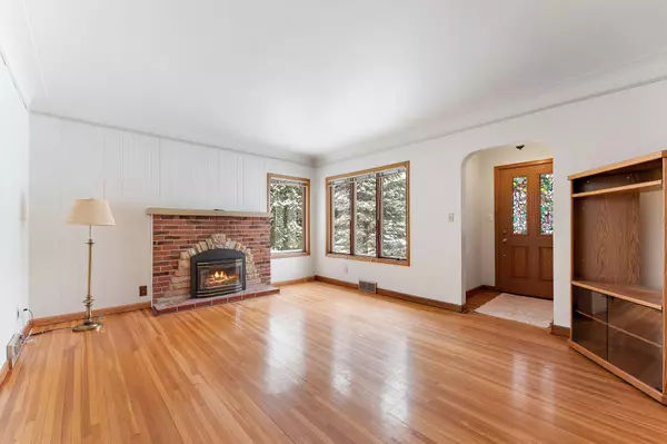 Saint Paul, MN 55108,1129 Iowa AVE W