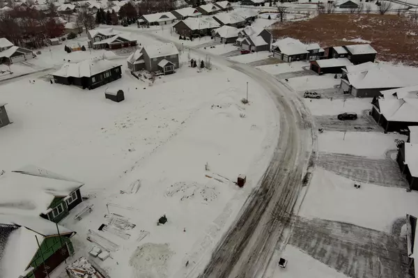 606 Summer AVE SE, New Prague, MN 56071