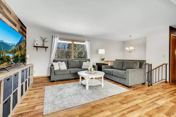Hudson, WI 54016,214 13th ST