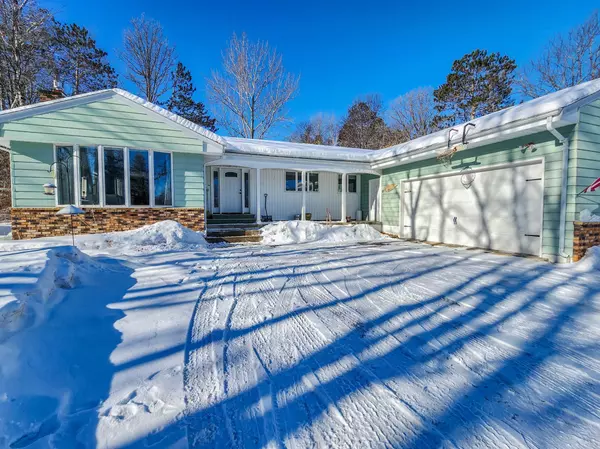 25991 River RD, Cohasset, MN 55721