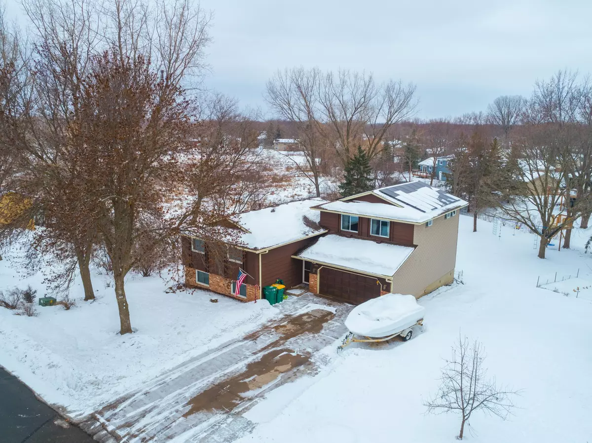 Vadnais Heights, MN 55127,4497 Bur Oak DR