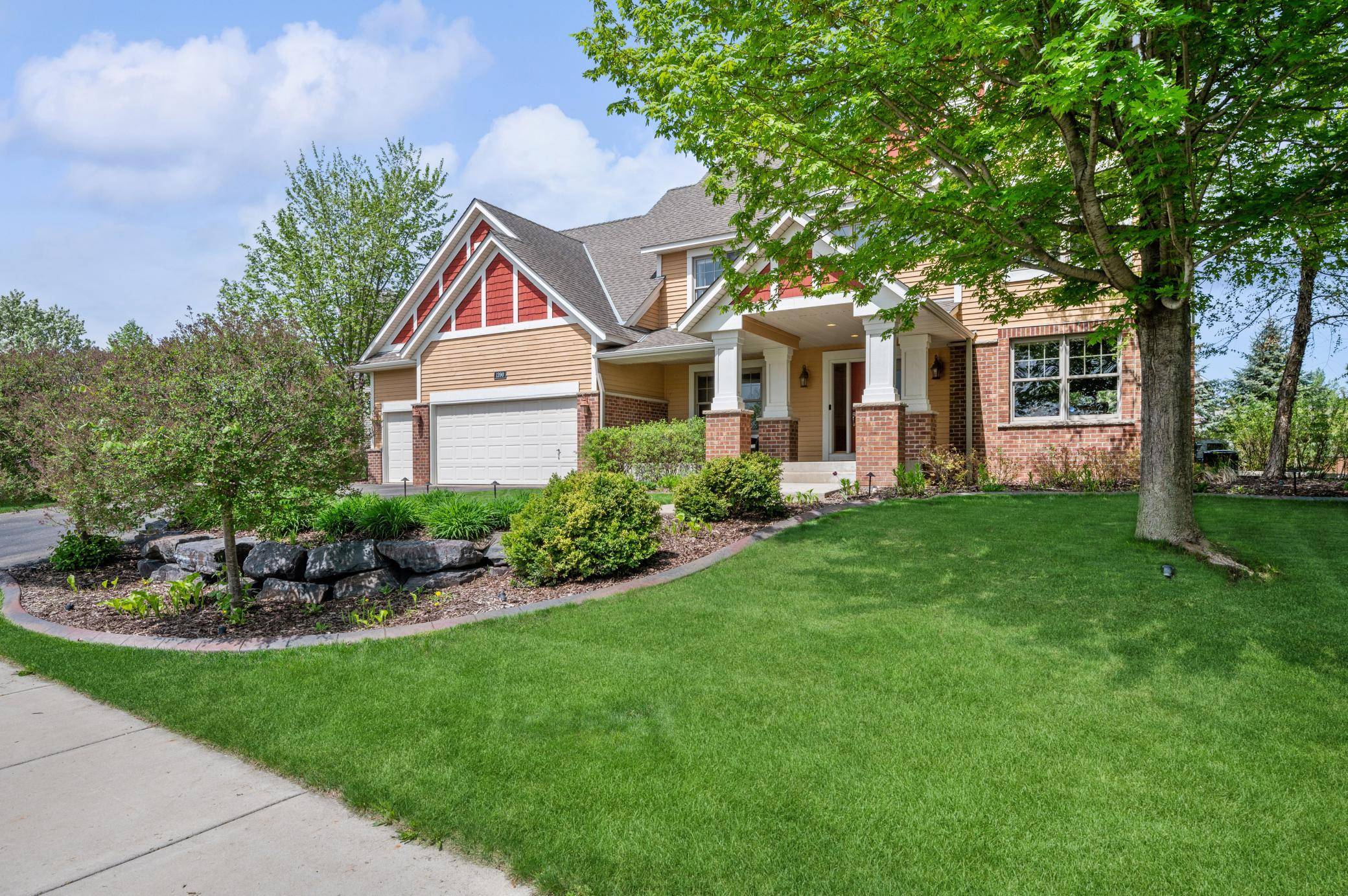 Chaska, MN 55318,1390 Meadow LN