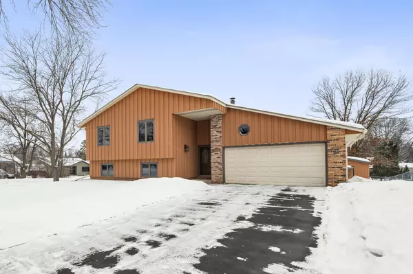 7160 Imperial AVE S, Cottage Grove, MN 55016