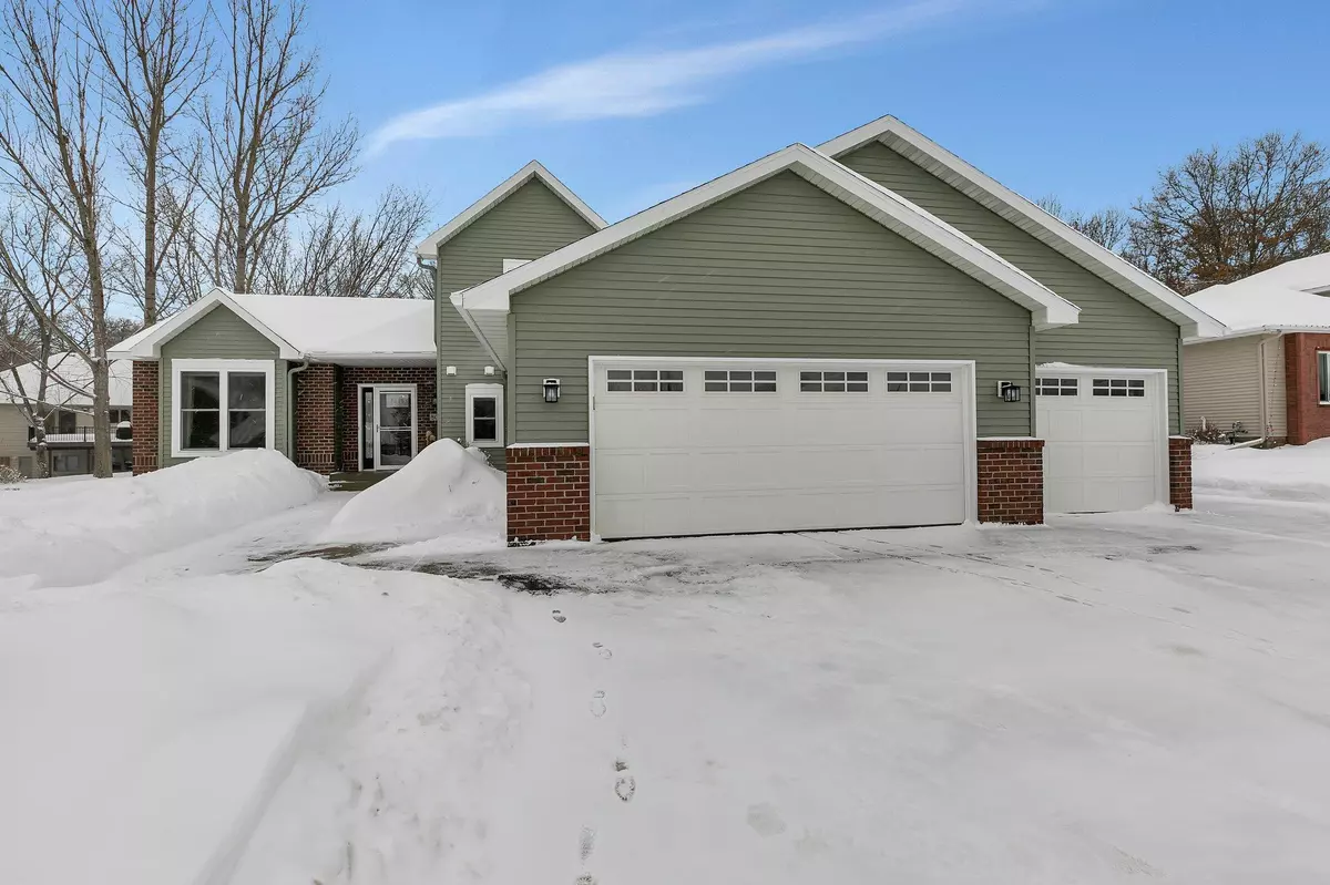 Sartell, MN 56377,802 14th ST N