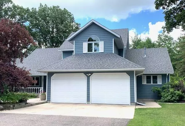 Roseau, MN 56751,707 11th AVE SE