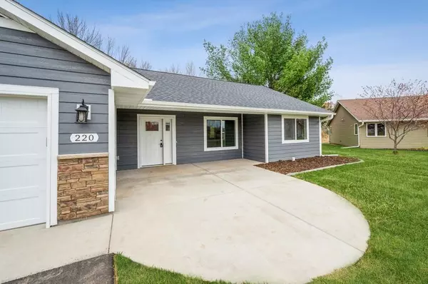 Milaca, MN 56353,220 3rd ST NE