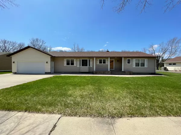 309 Meadow LN, Benson, MN 56215