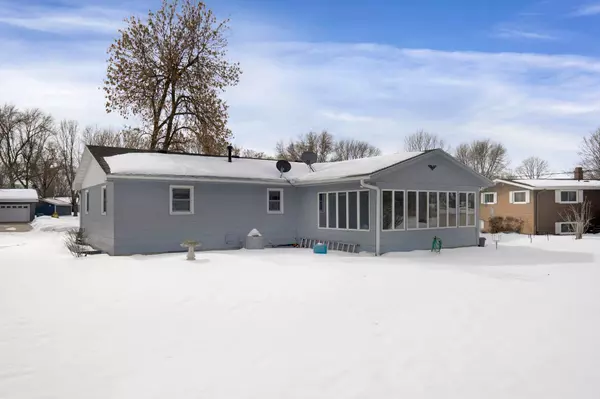 Montgomery, MN 56069,203 Inner DR