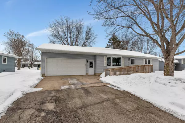 648 Spruce ST,  Paynesville,  MN 56362