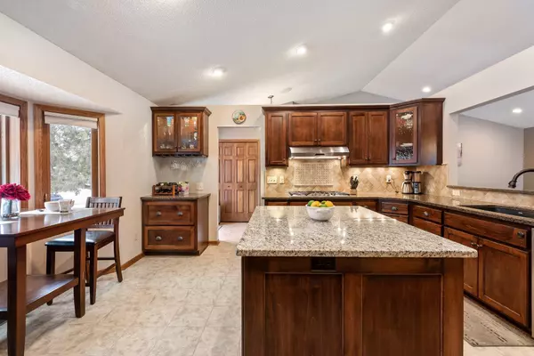 Chaska, MN 55318,1986 Mabel CT