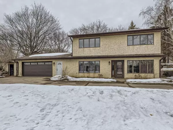 401 Newton AVE SE, Watertown, MN 55388