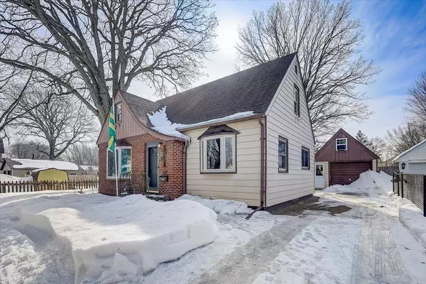 Owatonna, MN 55060,239 Hobart ST