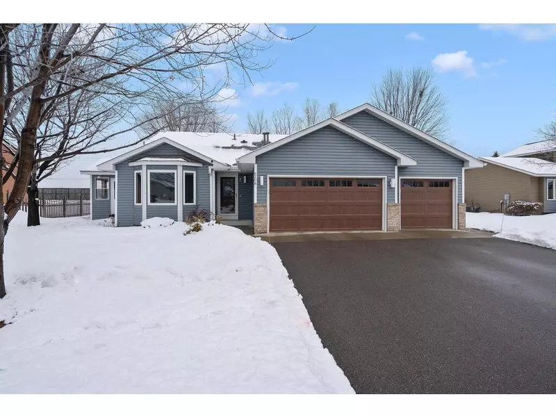 6208 92nd TRL, Brooklyn Park, MN 55443