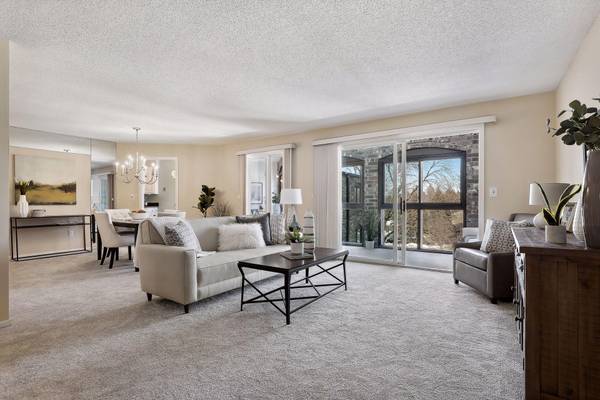 1860 Eagle Ridge DR #308W,  Mendota Heights,  MN 55118