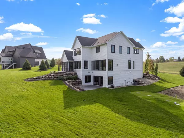 Credit River, MN 55372,7964 207th ST E