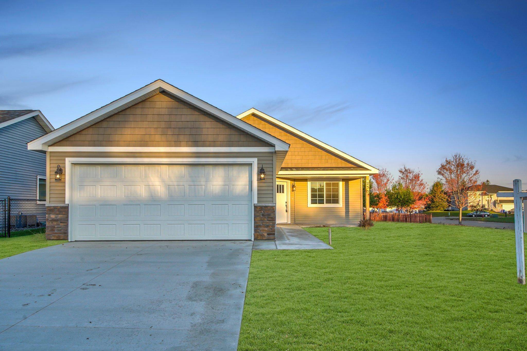 233 Harriman ST, Somerset, WI 54025