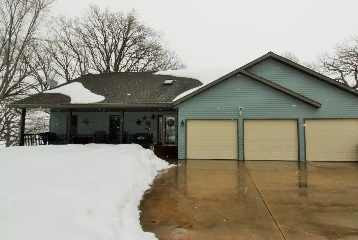 New London, MN 56273,1060 S Andrew DR