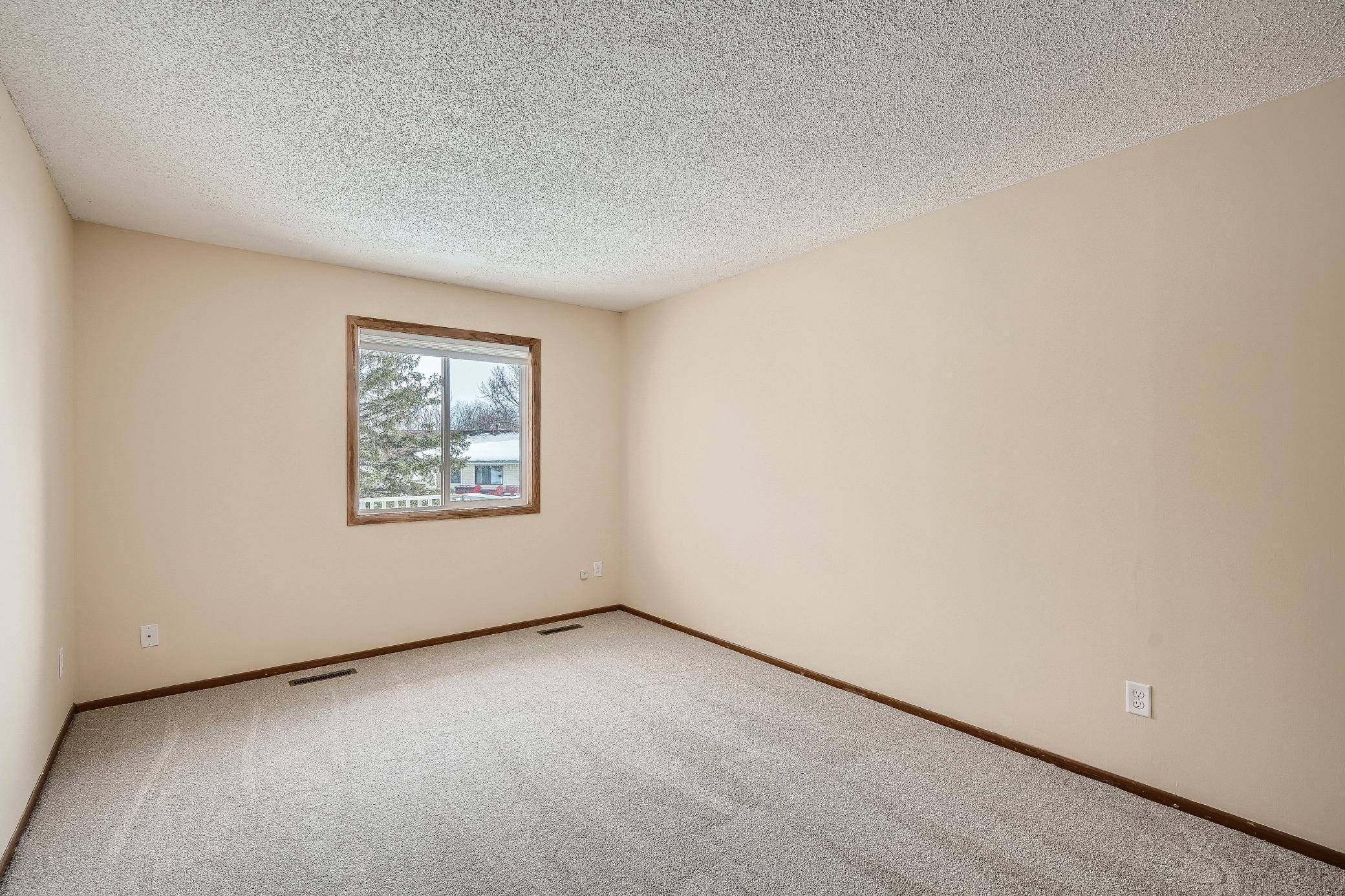Apple Valley, MN 55124,14610 Embry PATH