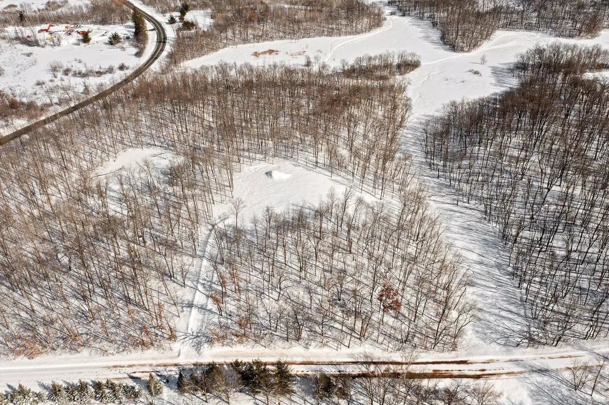 Harris, MN 55032,000 Black Hawk RD