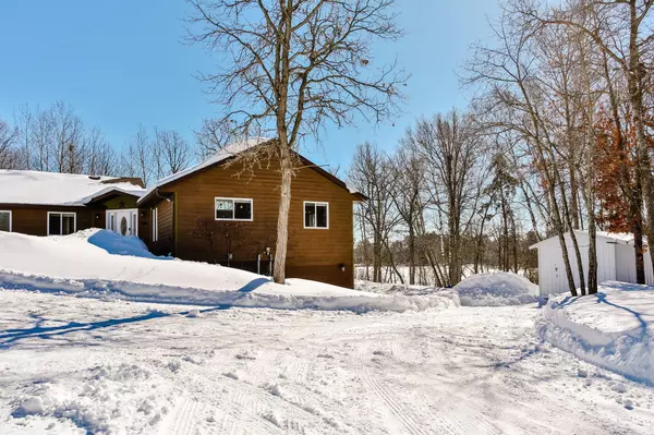 Nevis, MN 56467,20930 Fawn River DR